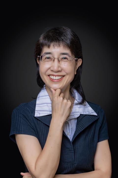 高井由紀
